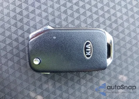 2020 Kia Soul Lx из США, поврежденный, VIN KNDJ23AU7L7727164